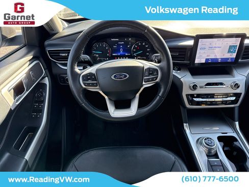 Used 2020 Ford Explorer XLT w/ Equipment Group 202A image 14