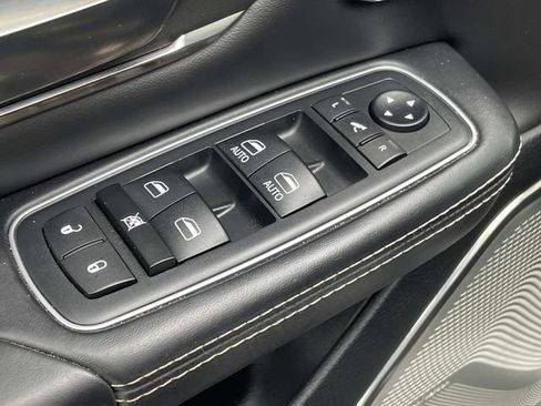 Used 2020 RAM 1500 Limited image 16