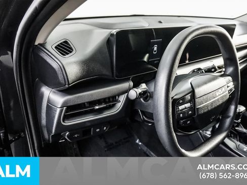 Used 2025 Kia K4 FWD image 32