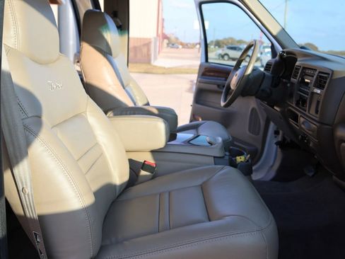 Used 2001 Ford Excursion Limited image 43