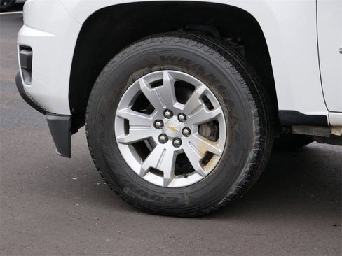 Used 2020 Chevrolet Colorado LT w/ Safety Package image 9