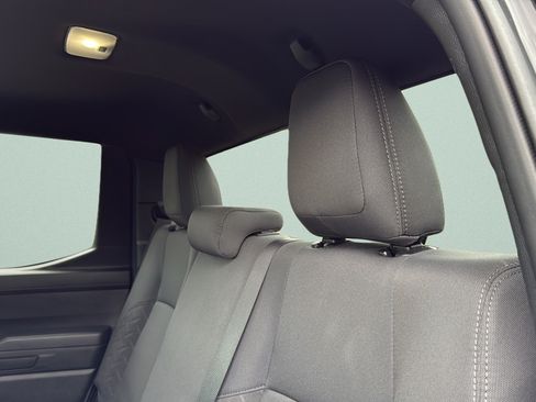 Used 2024 Toyota Tacoma SR AWD/4WD image 38
