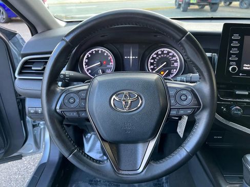 Used 2023 Toyota Camry SE image 15