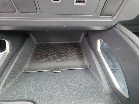 Used 2022 Nissan Frontier SV AWD/4WD image 22