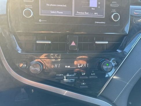 Used 2023 Toyota Camry SE image 15