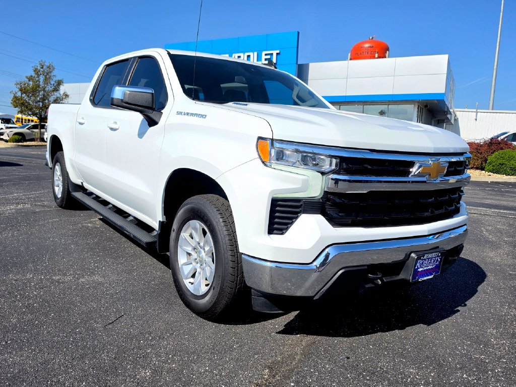 Used 2024 Chevrolet Silverado 1500 LT w/ Protection Package AWD/4WD image 12