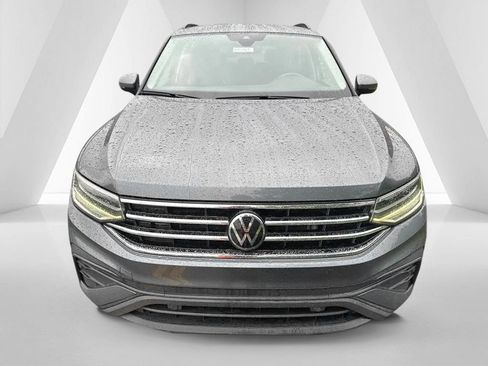 Used 2023 Volkswagen Tiguan S FWD image 2
