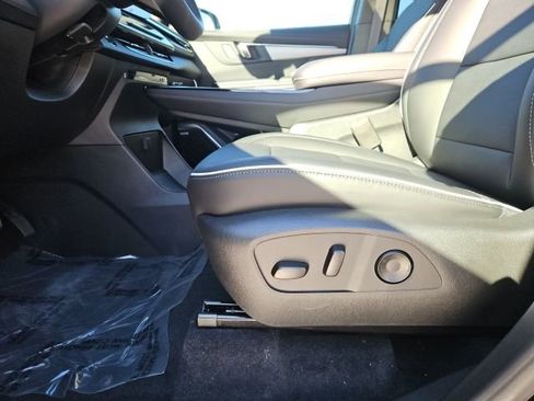 New 2026 Buick Enclave Preferred w/ Power Package image 26