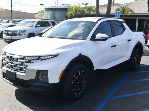 Used 2024 Hyundai Santa Cruz SEL w/ Activity Package AWD/4WD image 3