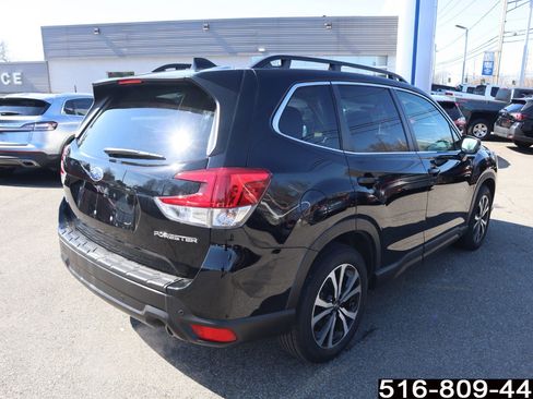 Used 2023 Subaru Forester Limited image 5