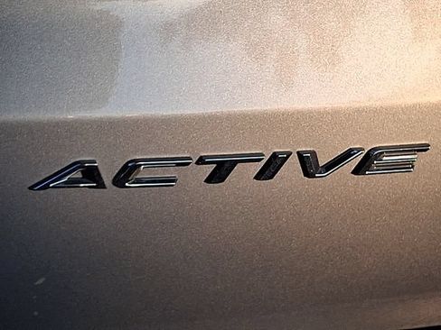 Used 2024 Ford Escape Active FWD image 9