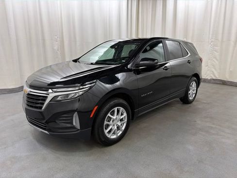 Used 2024 Chevrolet Equinox LT AWD/4WD image 2