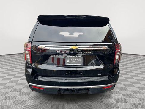 Used 2023 Chevrolet Suburban LT image 4