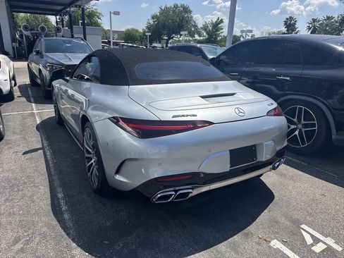 Used 2023 Mercedes-Benz SL 55 AMG 4MATIC image 3