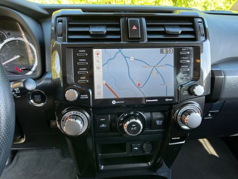 Used 2024 Toyota 4Runner TRD Off-Road Premium image 16