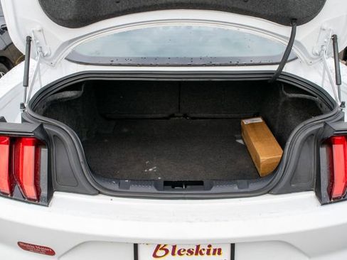 Used 2022 Ford Mustang Premium image 9