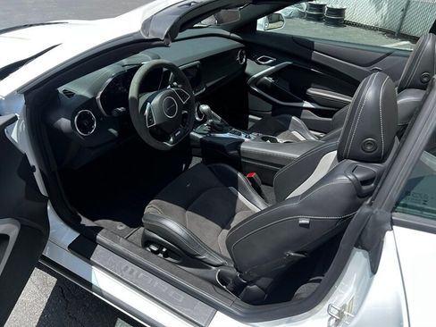 Used 2023 Chevrolet Camaro SS RWD image 16