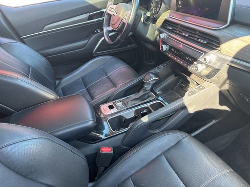 Used 2021 Kia Telluride EX w/ EX Premium Package AWD/4WD image 11
