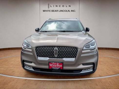 Used 2020 Lincoln Aviator Reserve w/ Equipment Group 202A AWD/4WD image 2