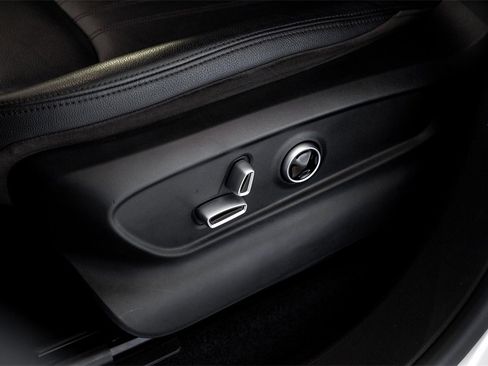 Used 2023 Maserati Grecale GT image 32