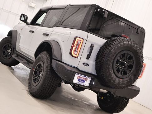 New 2026 Ford Bronco Badlands image 29