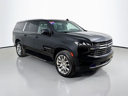 Used 2022 Chevrolet Suburban LT w/ Luxury Package