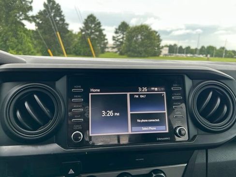 Used 2020 Toyota Tacoma SR w/ SR Convenience Package RWD image 25