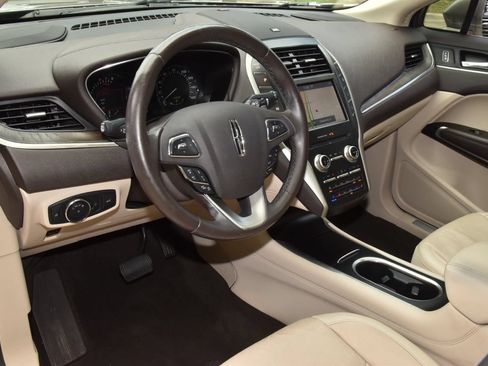 Used 2019 Lincoln MKC Reserve w/ MKC Technology Package FWD image 32
