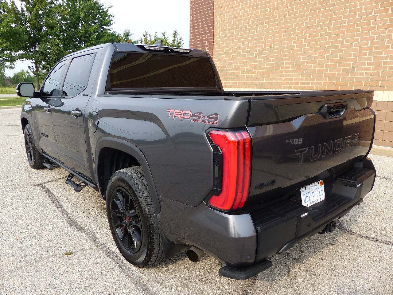 Used 2024 Toyota Tundra Limited w/ TRD Off-Road Package AWD/4WD image 7