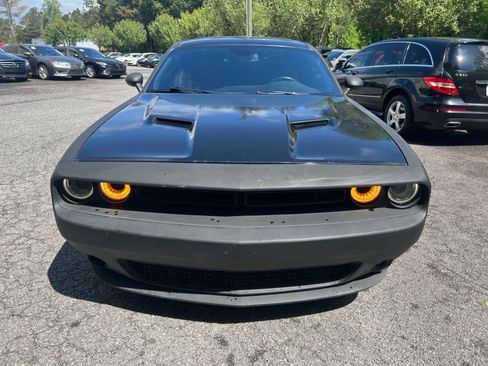 Used 2017 Dodge Challenger R/T Plus image 8