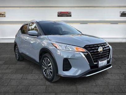 Used 2021 Nissan Kicks SV
