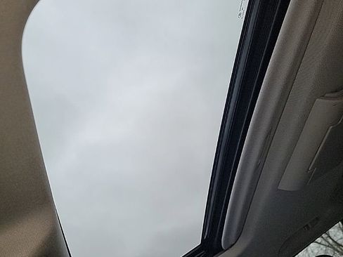 Used 2019 GMC Yukon Denali image 27