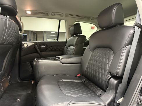 Used 2020 INFINITI QX80 Luxe w/ Sensory Package RWD image 21