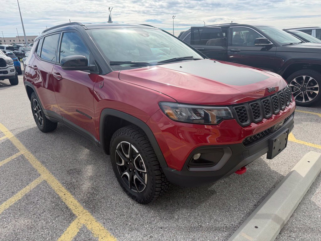 Used 2026 Jeep Compass Trailhawk w/ Trailer Tow Group AWD/4WD image 6