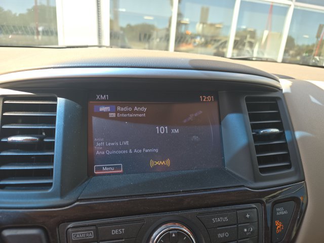 Used 2015 Nissan Pathfinder Platinum FWD image 19
