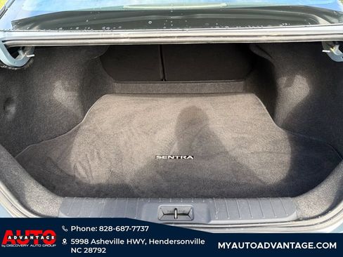 Used 2025 Nissan Sentra SV FWD image 30