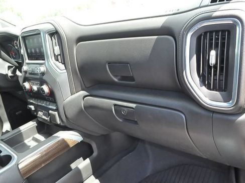 Used 2020 Chevrolet Silverado 1500 RST AWD/4WD image 19