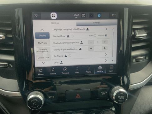 Used 2022 RAM 1500 Big Horn AWD/4WD image 40