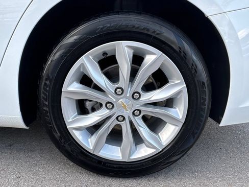 Used 2024 Chevrolet Malibu LT FWD image 23