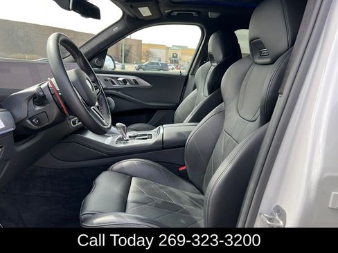 Used 2025 BMW XM AWD/4WD image 4