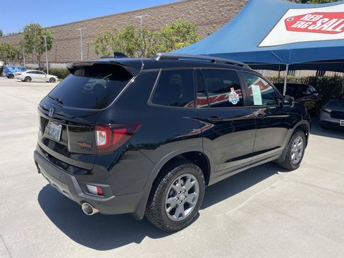 Certified 2025 Honda Passport TrailSport image 28