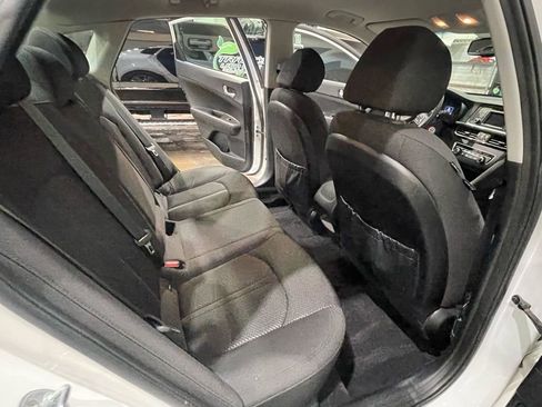 Used 2016 Kia Optima LX w/ LX Convenience Package image 11