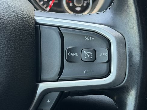Used 2022 RAM 1500 Big Horn w/ Night Edition AWD/4WD image 32