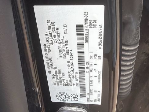 Used 2024 Ford Escape Platinum AWD/4WD image 34