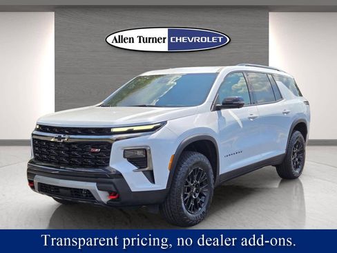 New 2026 Chevrolet Traverse Z71 w/ Enhanced Driving Package image 3