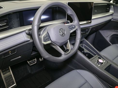 New 2026 Volkswagen Tiguan SE R-Line AWD/4WD image 20