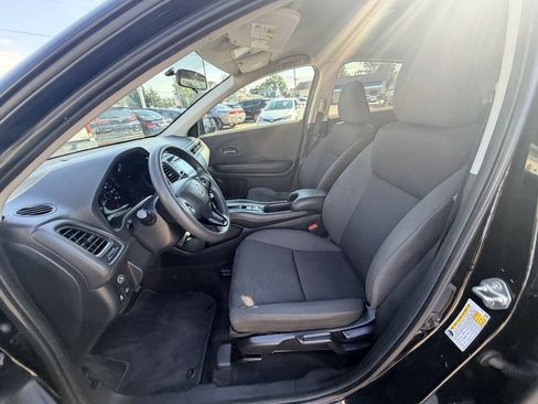 Used 2019 Honda HR-V LX image 35