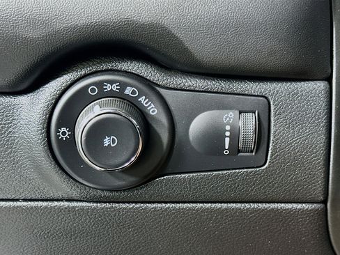 Used 2022 Dodge Durango GT AWD/4WD image 17