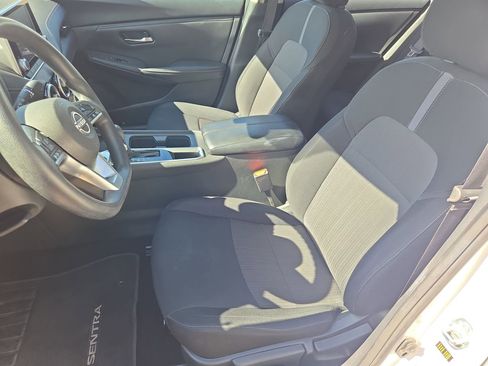 Used 2024 Nissan Sentra SV image 16