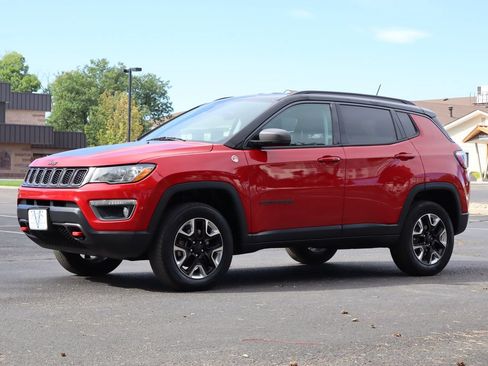Used 2018 Jeep Compass Trailhawk AWD/4WD image 11